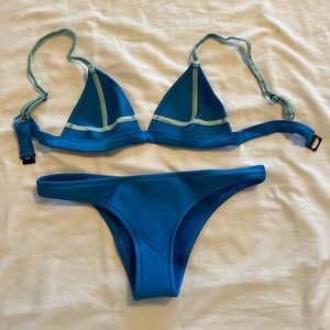 Triangl Bikini Set